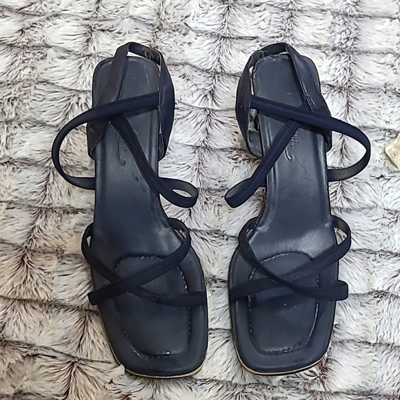 FIONI Clothing Shoes - 4/$25 NAVY BLUE Stetchy strap heels slips on